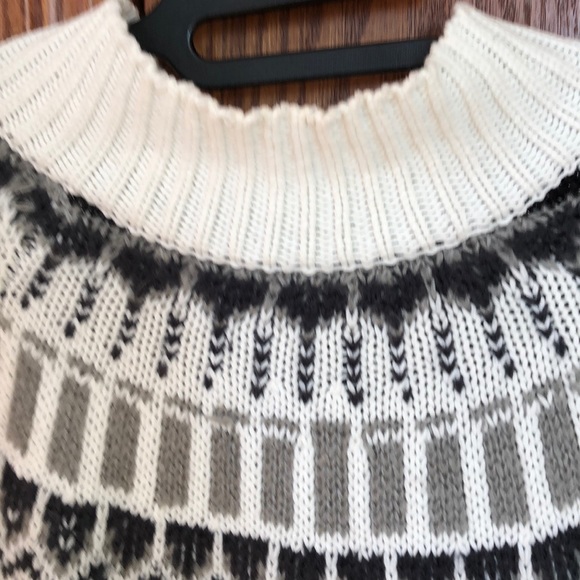 ‘Workshop’ long sleeve sweater - Picture 3 of 12